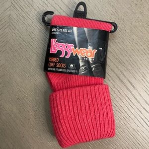 NWT L’eggs Wear Hosiery Ribbed Cuff Socks Red